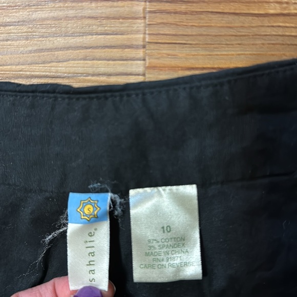 Sahalie size 10 Black Short Cotton/Spandex - Picture 4 of 7
